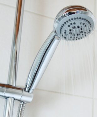 effective ways to keep your hair looking healthy